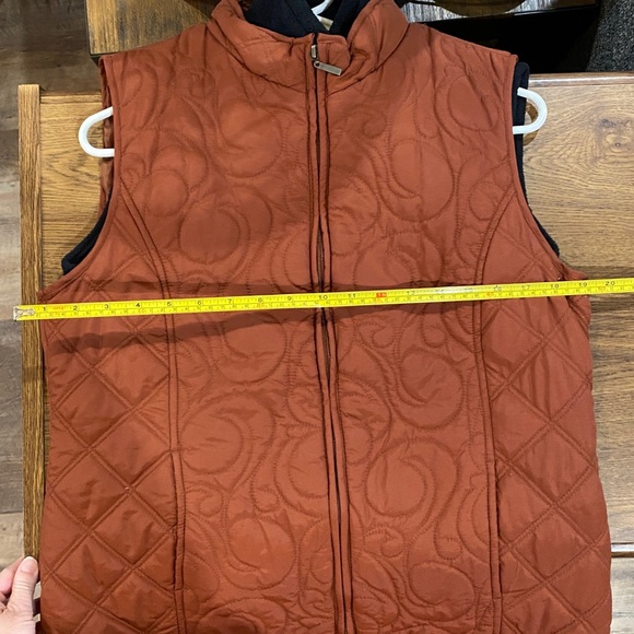 Burnt orange patterned vest - Picture 6 of 6
